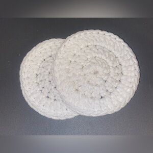 NWOT Handmade 2 crocheted scrubby white